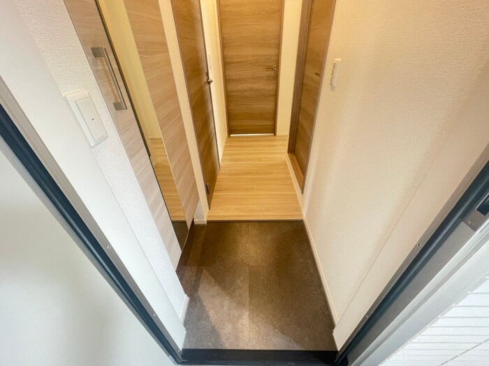 物件内観写真22　(玄関)