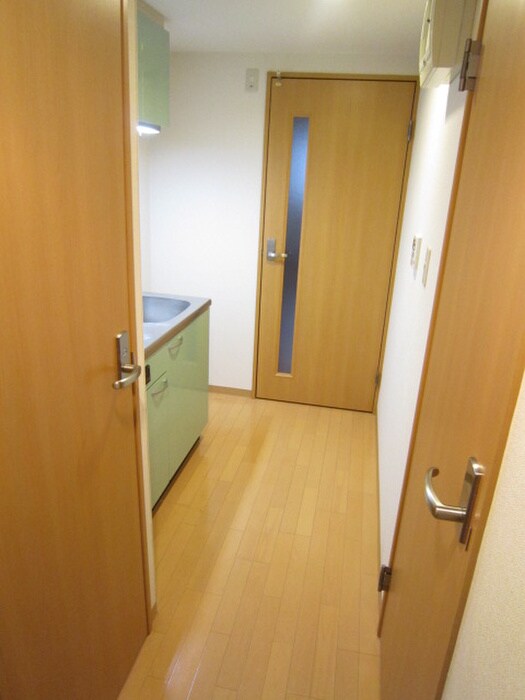 物件内観写真15　(廊下)