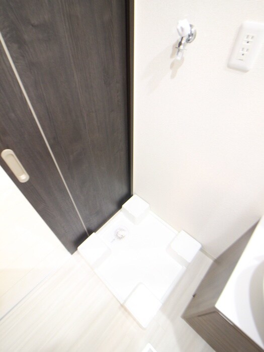 物件内観写真13　(洗濯機置場)