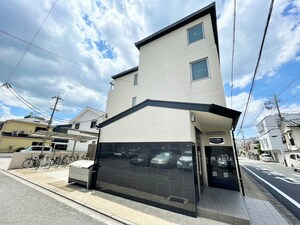 サクシード深草外観写真