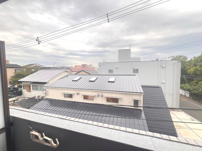 物件内観写真13　(室内からの展望)