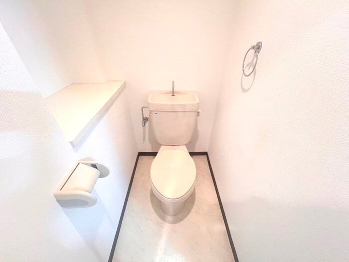 物件内観写真13　(トイレ)