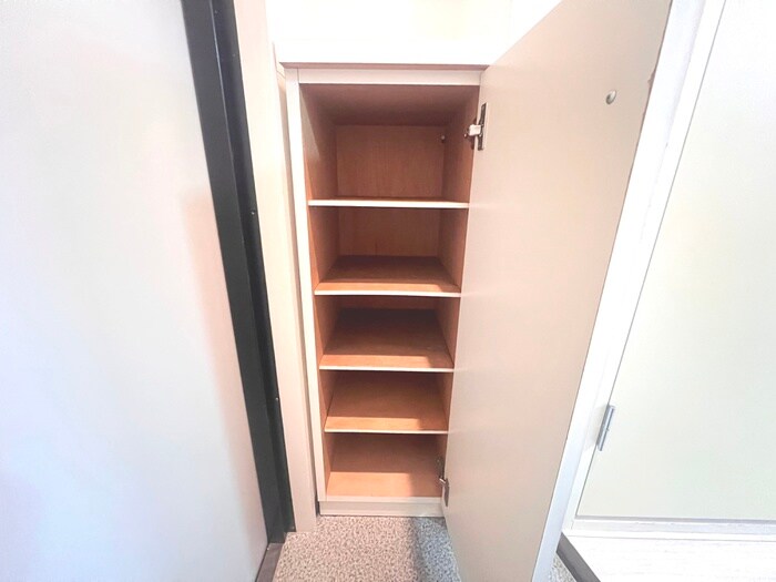 物件内観写真17　(靴箱)