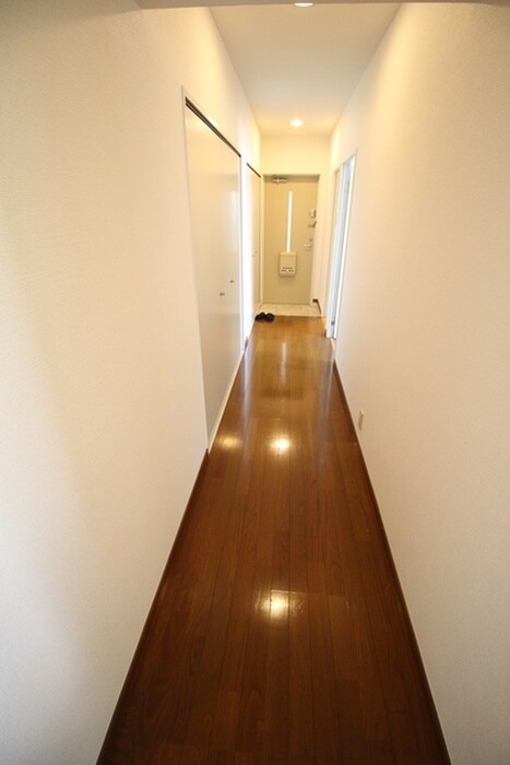 物件内観写真20　(廊下)