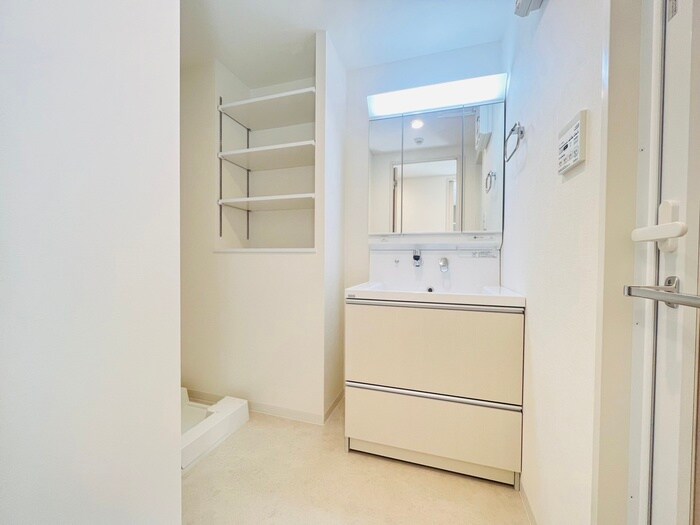 物件内観写真12　(洗面)