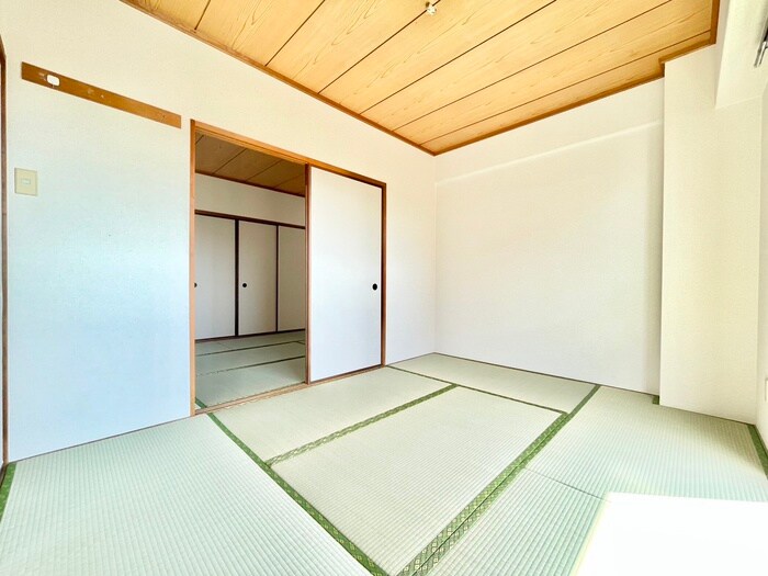 物件内観写真9　(居室)