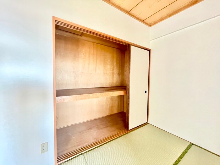 物件内観写真10　(収納)