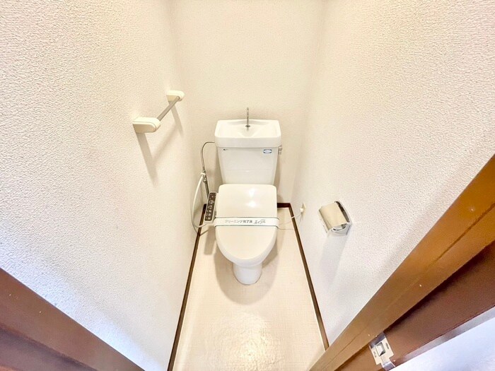 物件内観写真16　(トイレ)