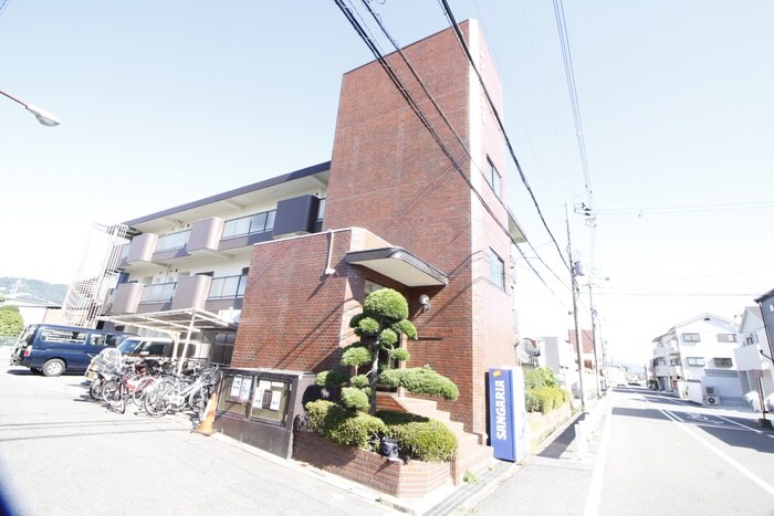 物件外観写真1　(外観写真)