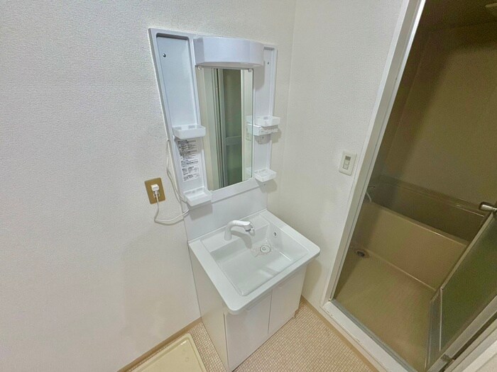 物件内観写真9　(洗面)