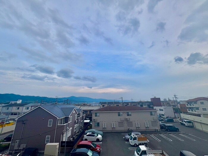 物件内観写真22　(室内からの展望)