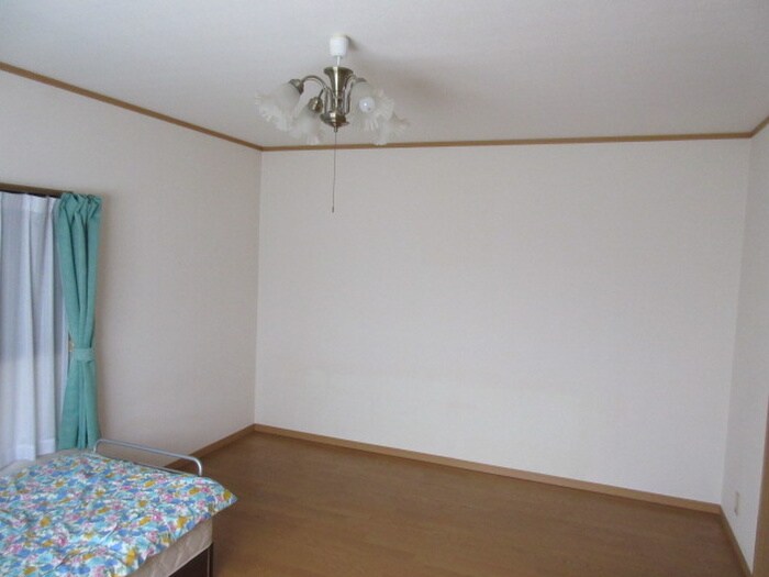 物件内観写真5　(居室)