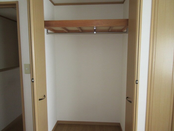 物件内観写真11　(収納)