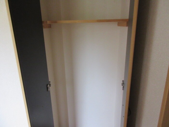 物件内観写真12　(収納)