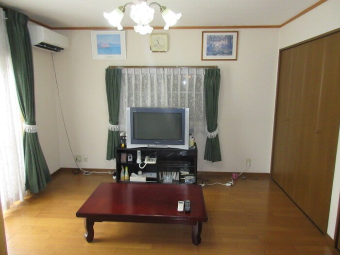 物件内観写真15　(居室)