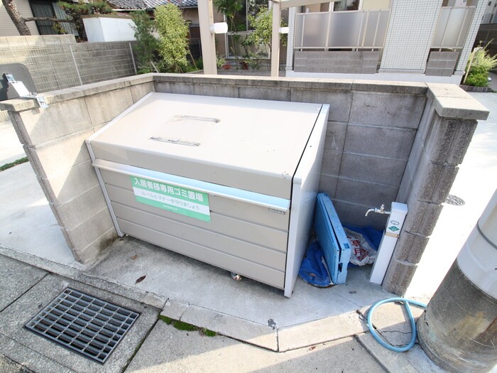 物件外観写真6　(建物設備)