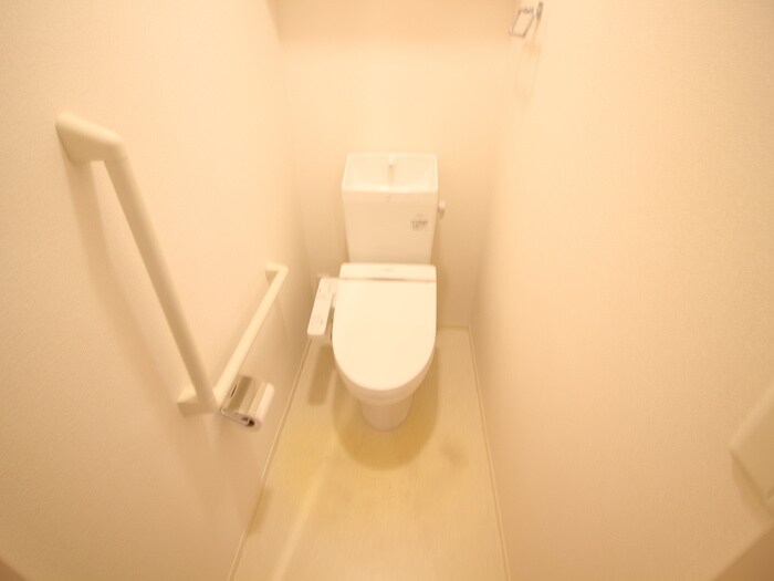 物件内観写真14　(トイレ)