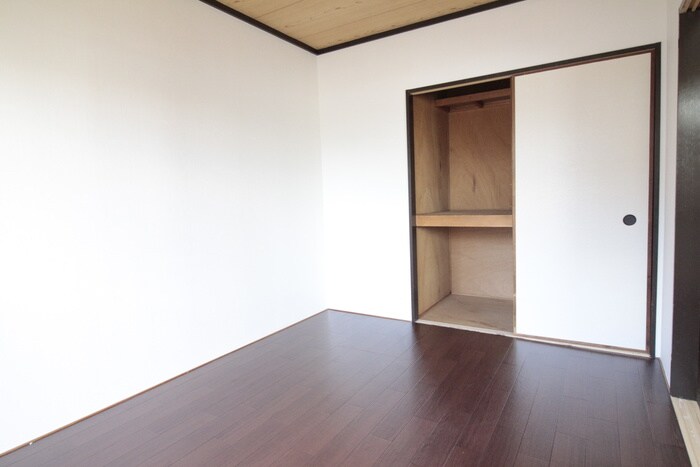 物件内観写真11　(居室)