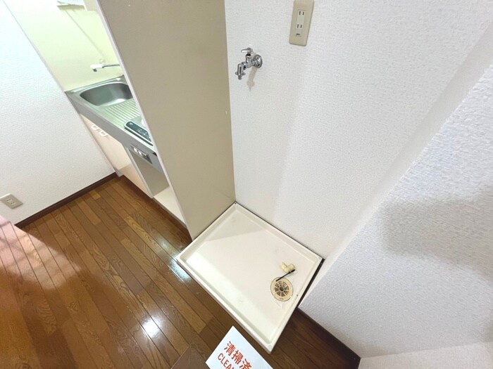 物件内観写真19　(洗濯機置場)