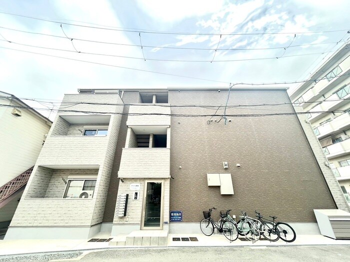 物件外観写真1　(外観写真)