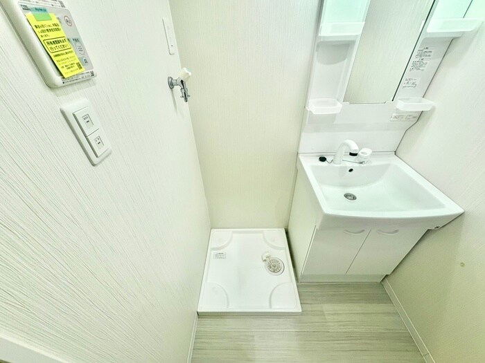 物件内観写真11　(洗濯機置場)