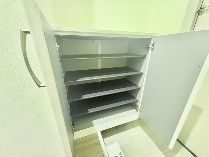 物件内観写真18　(靴箱)