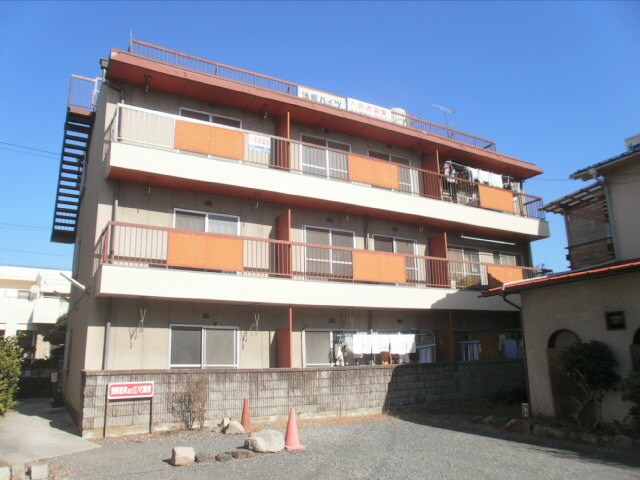 物件外観写真4　(駐車場)