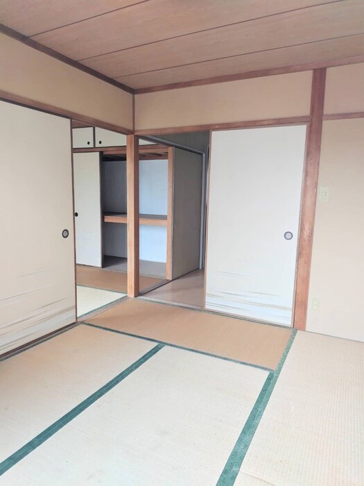 物件内観写真10　(居室)