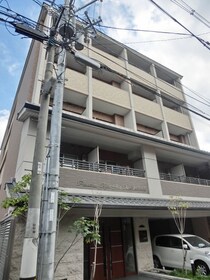 ﾌﾟﾚｻﾝｽ京都五条天使突抜(103)の外観写真