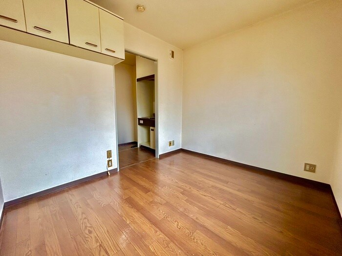 プレアール小若江の内観写真