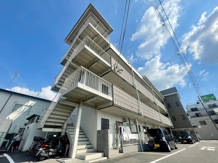 ラフィネ・２１  206号外観写真