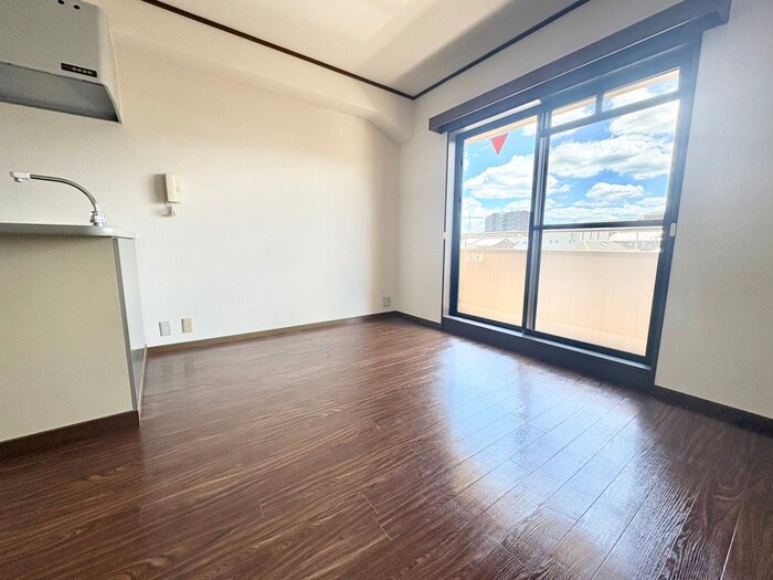 物件内観写真8　(居室)