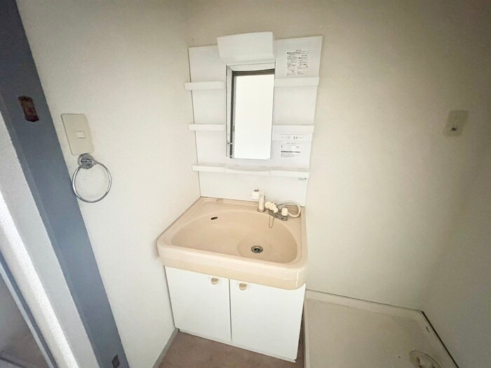 物件内観写真11　(洗面)