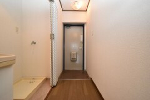 物件内観写真14　(玄関)