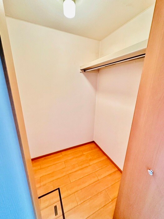 物件内観写真10　(収納)