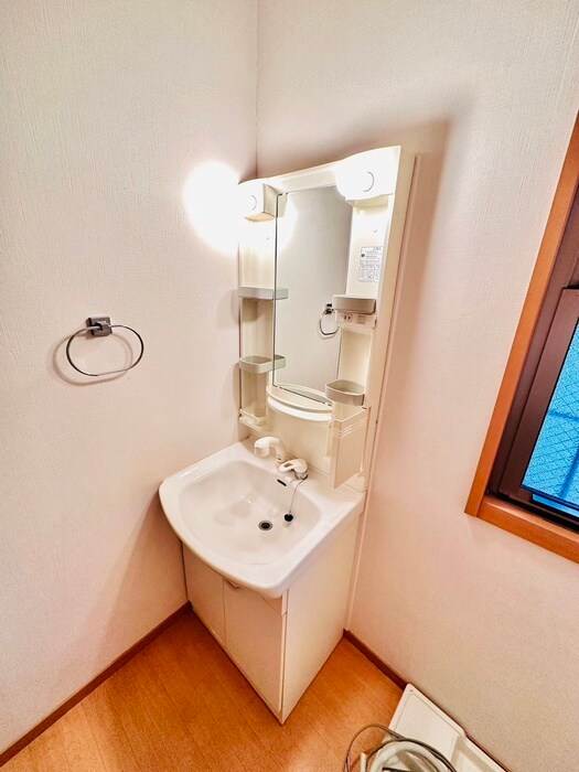 物件内観写真13　(洗面)