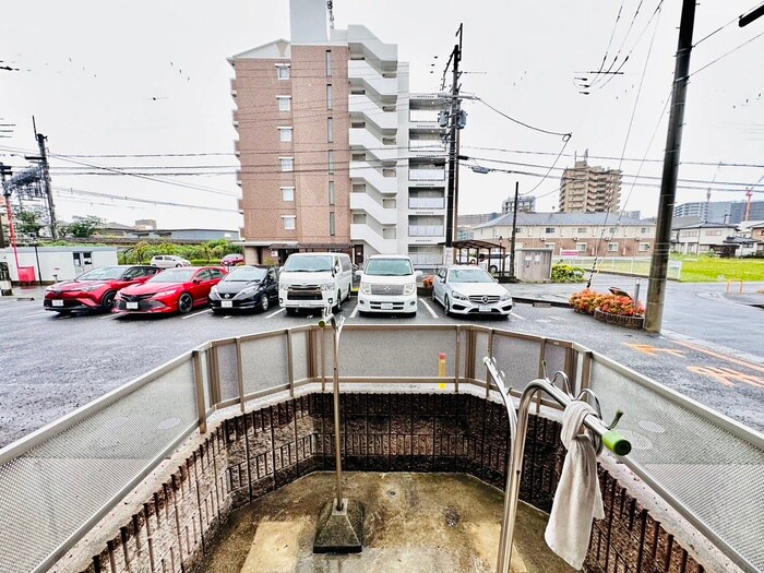 物件内観写真17　(室内からの展望)