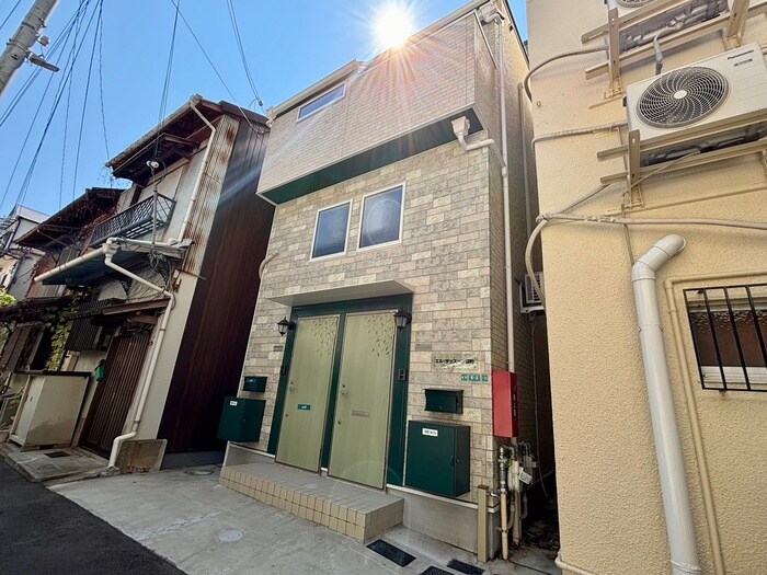 物件外観写真2　(外観写真)