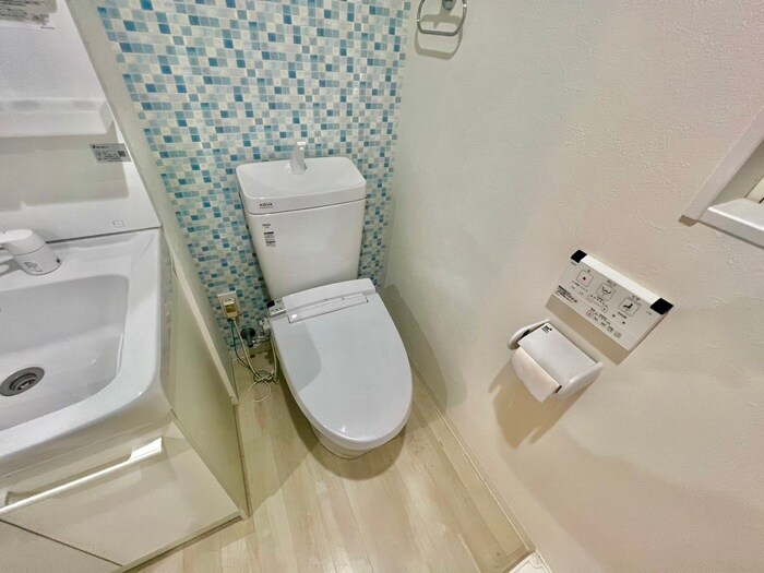 物件内観写真15　(トイレ)