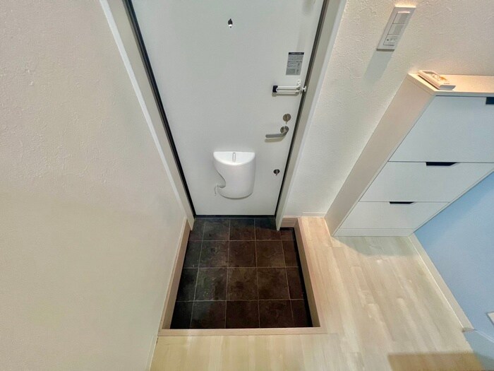 物件内観写真22　(玄関)