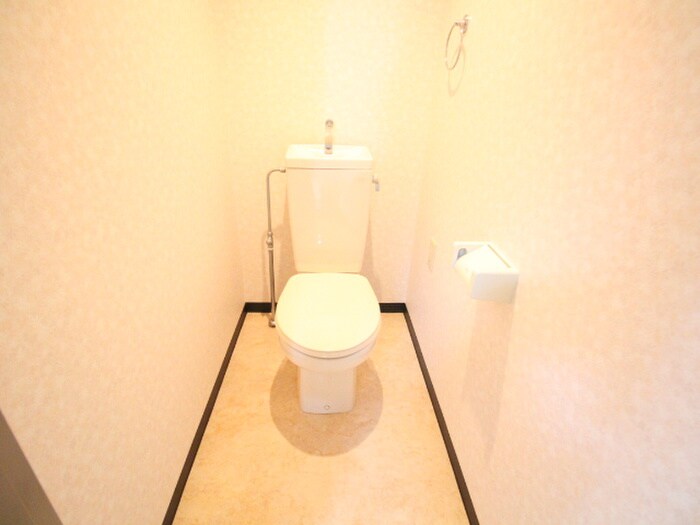 物件内観写真14　(トイレ)