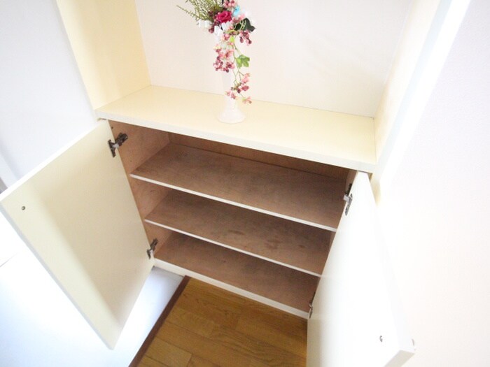 物件内観写真18　(靴箱)