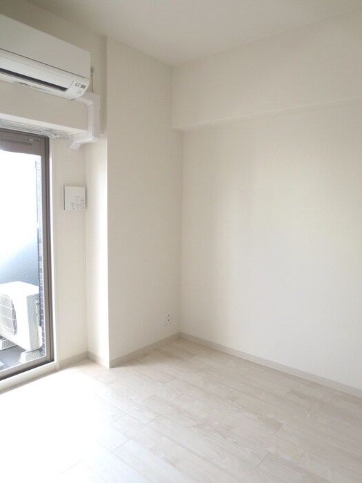 物件内観写真4　(居室)