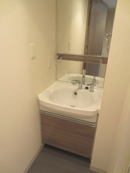 物件内観写真9　(洗面)