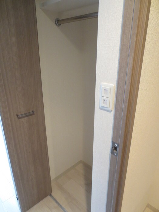 物件内観写真13　(収納)