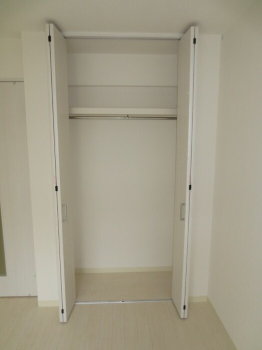 物件内観写真16　(収納)