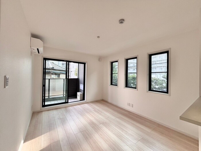 物件内観写真4　(居室)