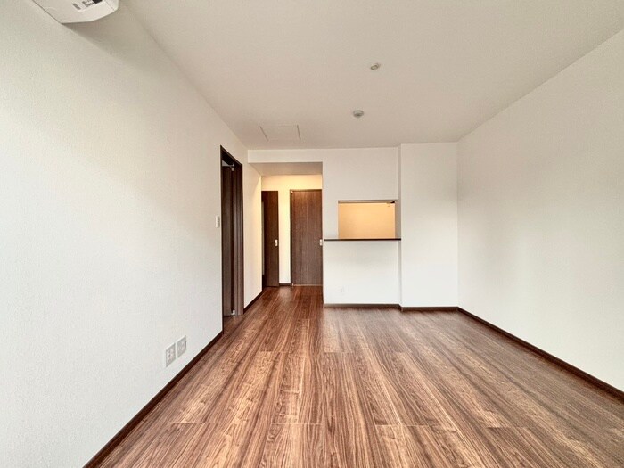 物件内観写真4　(居室)