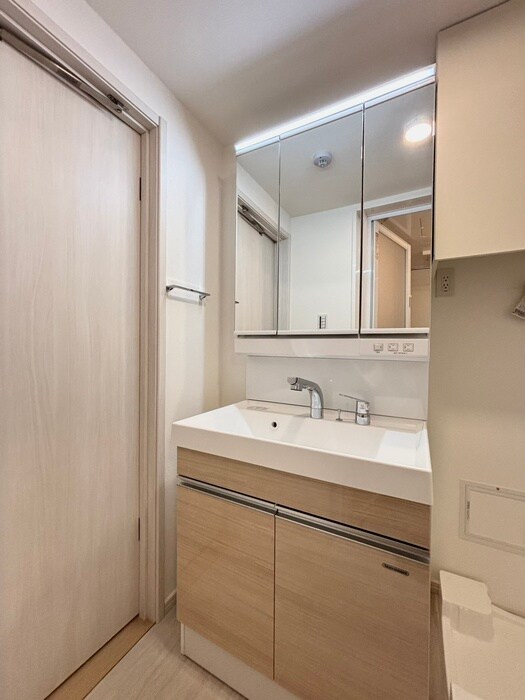 物件内観写真8　(洗面)