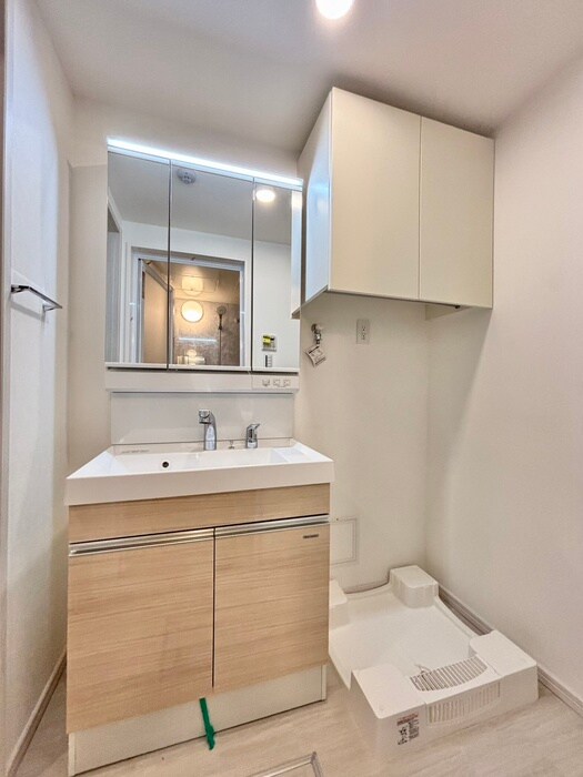 物件内観写真8　(洗面)